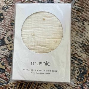 MUSHIE mini crib sheet
